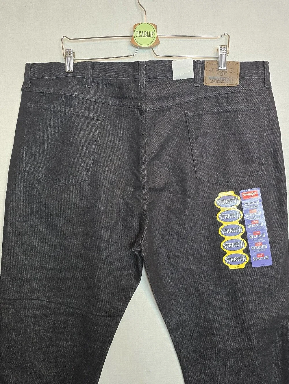 Wrangler Hero Men's Stretch Black Jeans 44 Regular Fit Straight Leg NWT